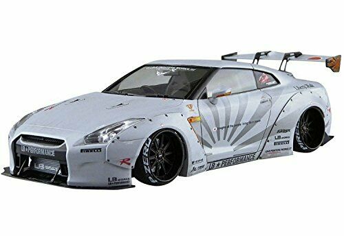 Aoshima 1/24 Lb Works R35 Gt-r Ver.2 Plastic Model Kit