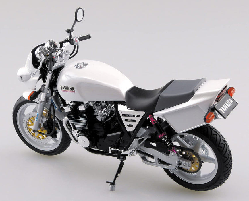 AOSHIMA Bike 1/12 Yamaha 4Hm Xjr400S '94 W/Pièces personnalisées Modèle en plastique