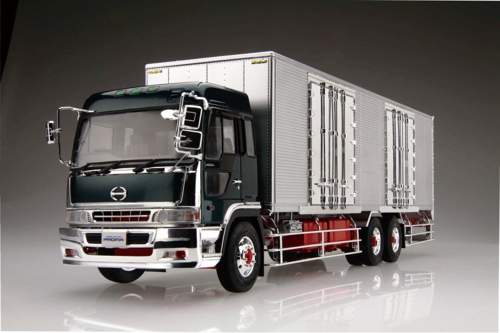 Aoshima Bunka Kyozai 1/32 Heavy Freight Series No. 13 Hino Profia Telavi Fr High Star W Kannon Door Plastic Model