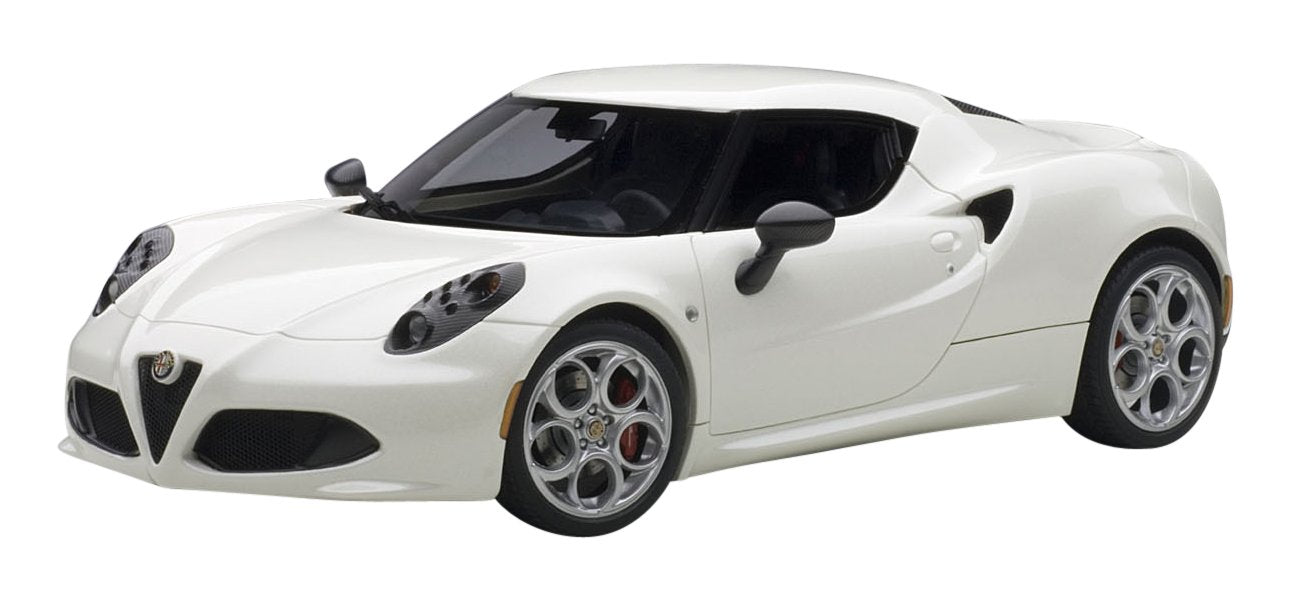 オンライン直売 オートアート1/18Alfa Romeo 4C | www.terrazaalmar.com.ar