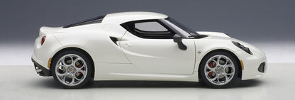 Autoart 1/18 Alfa Romeo 4C White- Japan Figure Store - #1 Bring To You The Best Japanese Goods