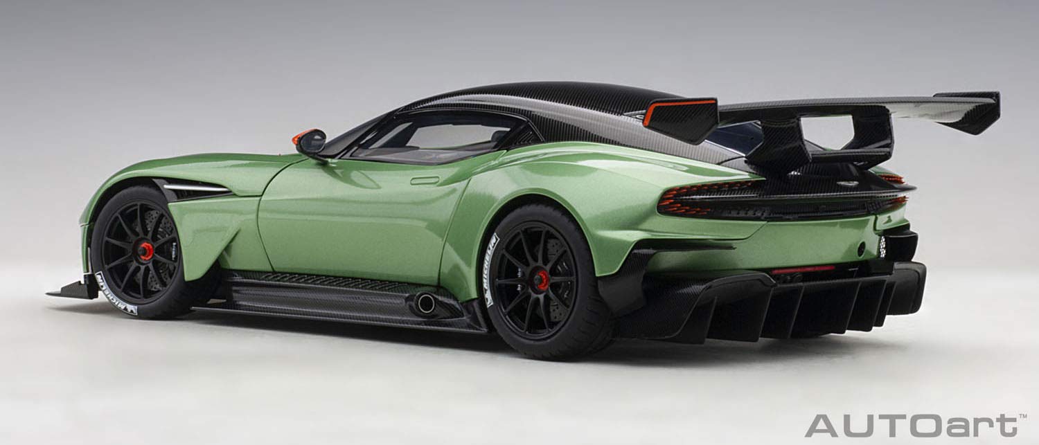 Autoart 1/18 Aston Martin Vulcan Metallic Green
