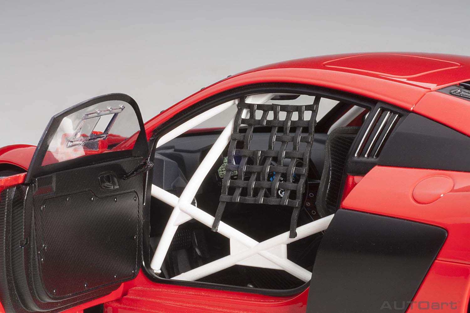 Autoart 1/18 Audi R8 LMS 2016 Red- Japan Figure Store - #1 Bring To You The Best Japanese Goods
