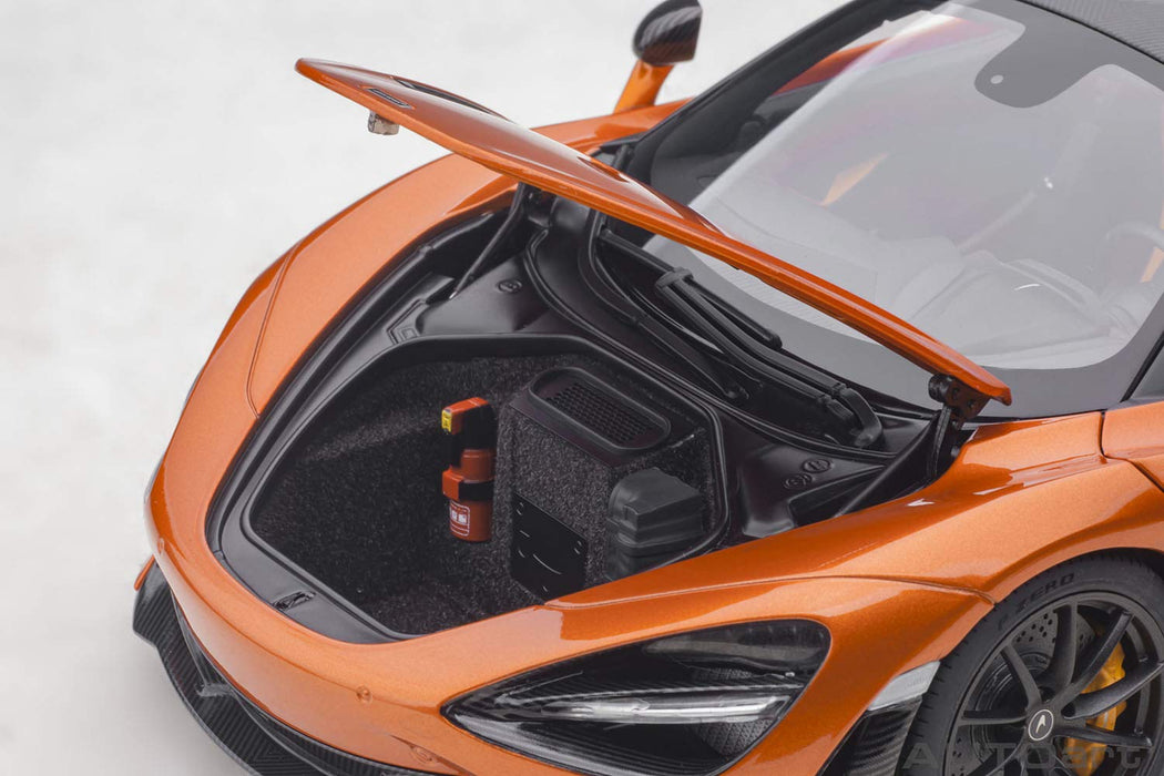 Autoart 1/18 McLaren 720S Orange 76074