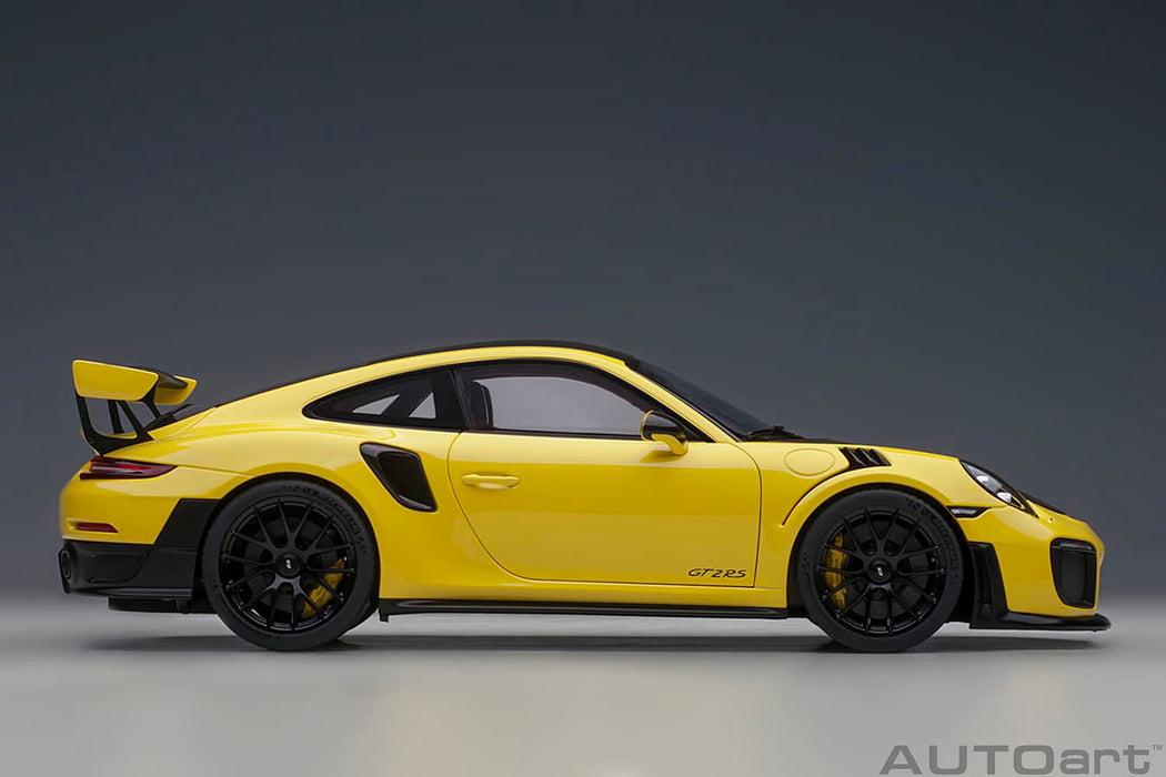 Autoart 1/18 Porsche 911 (991.2) GT2 RS Weissach Pkg Yellow/Carbon Black 78172
