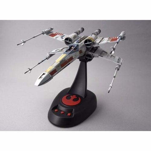 Bandai 1/48 X-wing Starfighter Moving Edition Maquette Star Wars