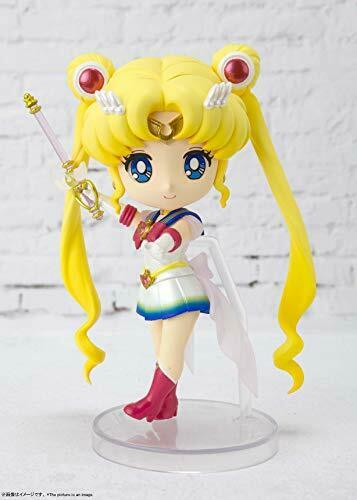 Bandai Figuarts Mini Super Sailor Moon -Eternal Edition- Figurine
