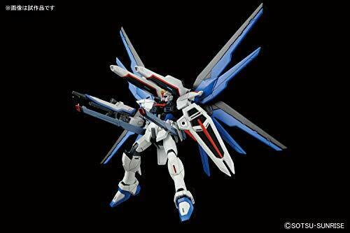 Bandai Freedom Gundam Hgce 1/144 Gunpla-Modellbausatz