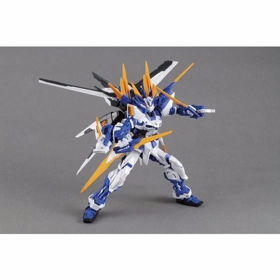 Bandai Mg 1/100 Gundam Astray Blue Frame D Plastic Model Kit Gundam Astray