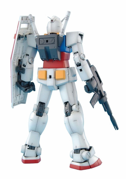 Bandai Mg 1/100 Rx-78-2 Gundam Ver 2.0 Plastic Model Kit