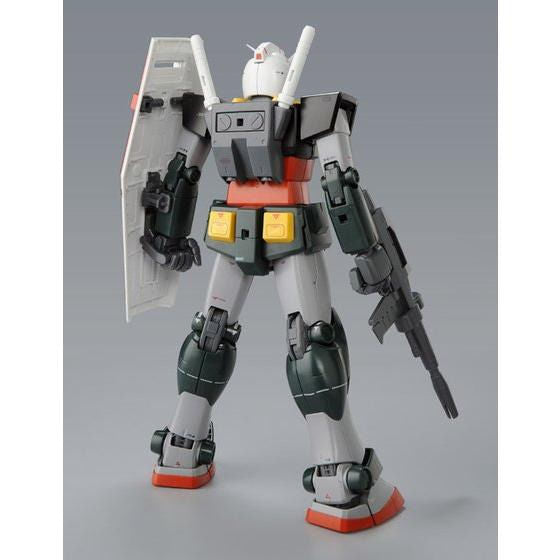 Bandai Mg 1/100 Rx-78-2 Gundam Ver 2.0 Real Type Color Plastic Model Kit