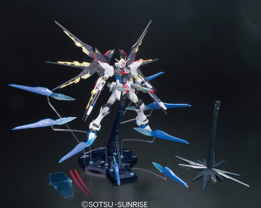 Bandai Mg 1/100 Zgmf-x20a Strike Freedom Gundam Full Burst Mode Modellbausatz