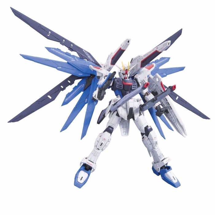 Bandai Rg 1/144 Zgmf-x10a Freedom Gundam Plastic Model Kit Gundam Seed Japan