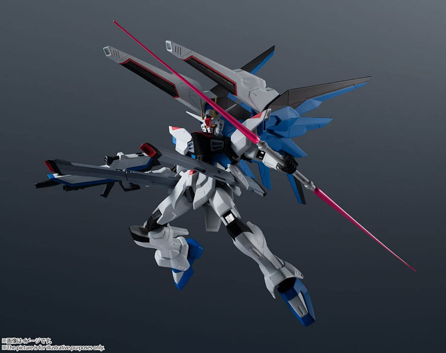 BANDAI Gundam Universe Zgmf-X10A Figurine Freedom Gundam