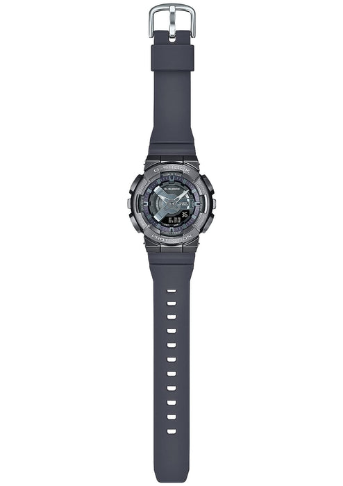 G-Shock Damen-Armbanduhr mittlerer Größe mit grauer Metallabdeckung GM-S110B-8AJF von Casio