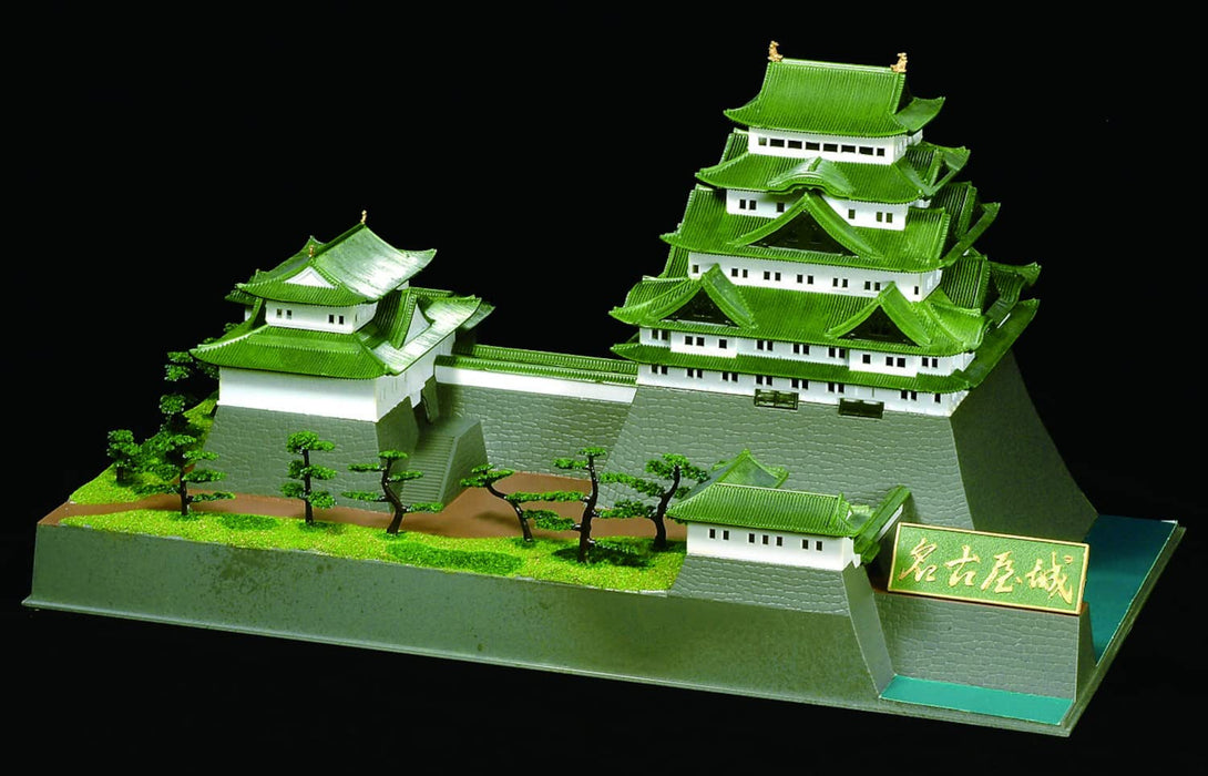 DOYUSHA - Dx3 Japanese Nagoya Castle Dx 1/350 Scale Plastic Model