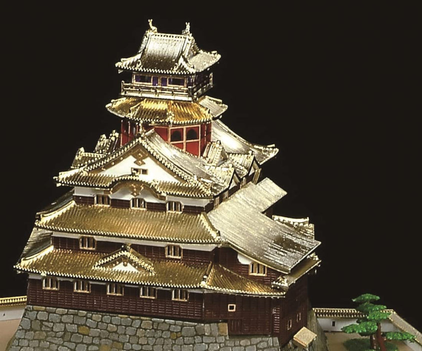 DOYUSHA Dg6 Japanese Azuchi Castle Dx Gold 1/360 Scale Plastic Model