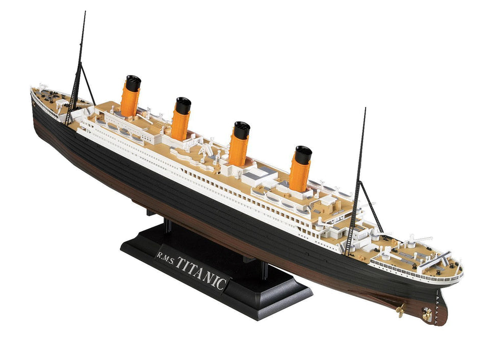 DOYUSHA 412718 R.M.S. Titanic With Led Light Set 1/700 Scale Plastic Kit