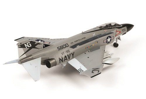 DOYUSHA 412602 Usn F-4J Phantom II „Showtime 100“ Plastikbausatz im Maßstab 1:72