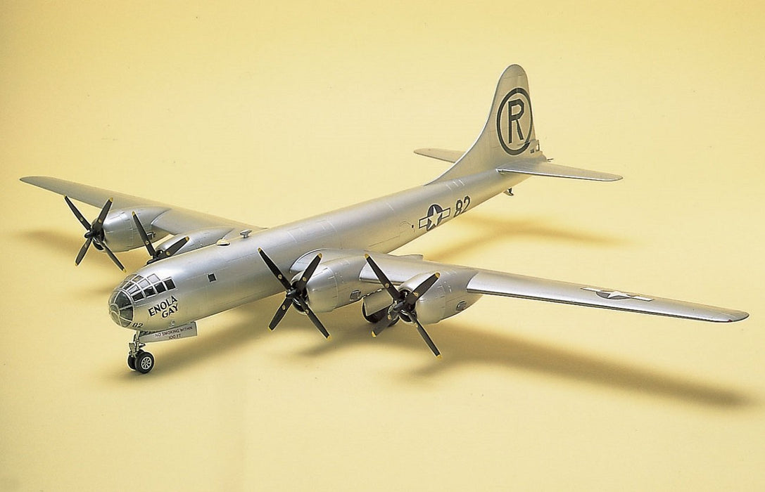 DOYUSHA 400968 Usaaf B-29A Superfortress Enola Gay 1/72 Scale Plastic Kit