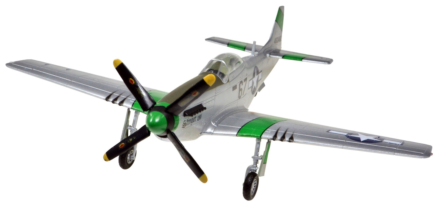 DOYUSHA 403051 P-51D Mustang 1/72 Scale Fully Pre-Painted Plastic Kit