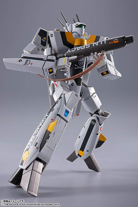 Bandai Spirits DX Chogokin VF-1S Valkyrie Roy Focker Figurine 300 mm
