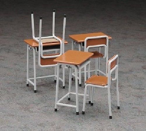 Hasegawa 1/12 School Desk &amp; Chair Model Kit