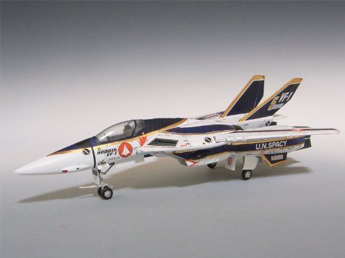 Hasegawa Valkyrie VF-1A/J/S Model Kit 1/72