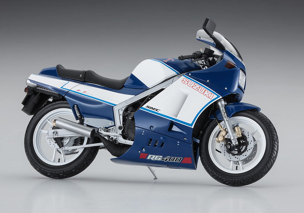 HASEGAWA 1/12 Suzuki Rg400 Late Model Blau/Weiß mit Motorhaube Kunststoffmodell