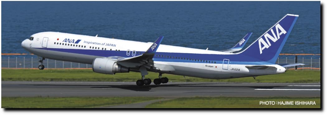 Hasegawa 1/200 Japan Ana Boeing 767-300 40Th Anniversary Plastic Model 10859