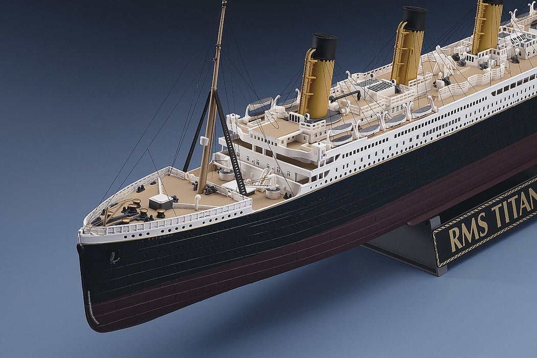 Hasegawa 1/400 British RMS Titanic Plastikmodell 40083
