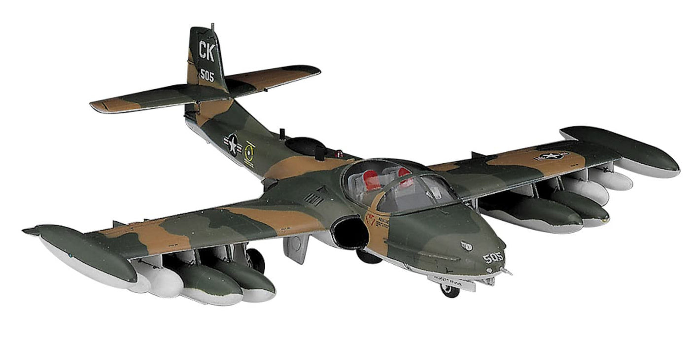 Hasegawa 1/72 US Air Force A-37A / B Dragonfly Plastikmodell A12