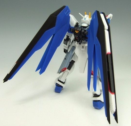 Hcm Pro 39-00 Zgmf-x10a Liberté Gundam 1/200 Figurine Gundam Seed Japon