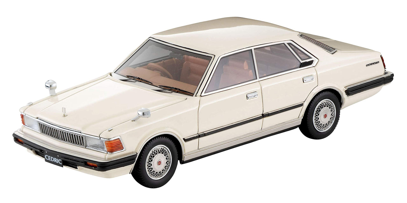 Tomytec Ignition Model Nissan Cedric HT 280E Brougham White 1/43 Scale Finished Product