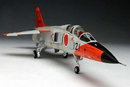 Jasdf Supersonic Jet Trainer Aircraft Mitsubishi T-2 Early Type Plastic Model