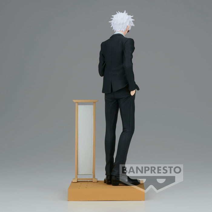 Banpresto Jujutsu Kaisen Satoru Gojo Suit Version Diorama Figure