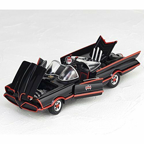 Kaiyodo Figure Complex Film Revo Batmobile 1966 Batman Car Revoltech