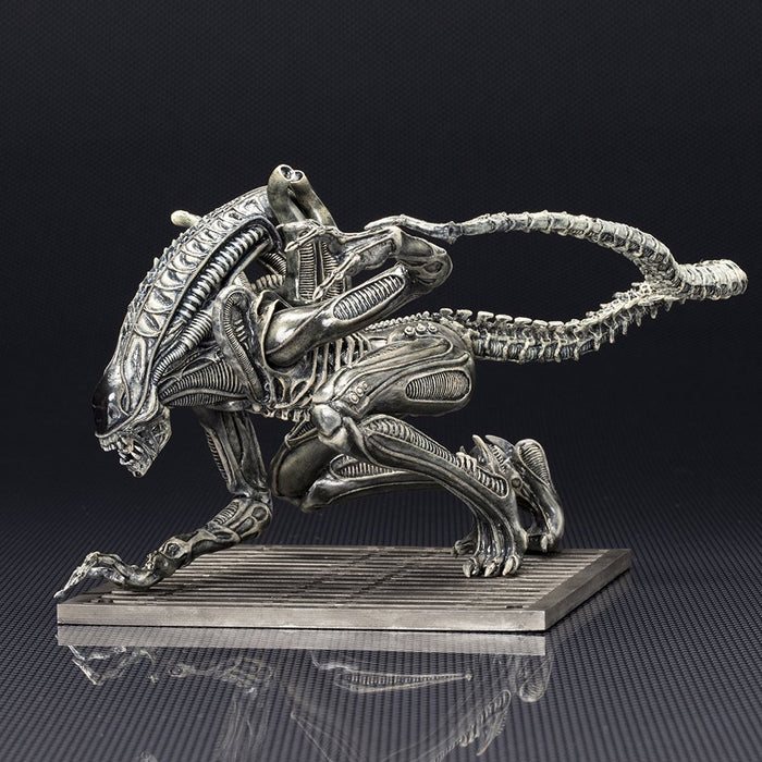 KOTOBUKIYA Sv155 Artfx+ Alien Warrior 1/10 Scale Pvc Figure