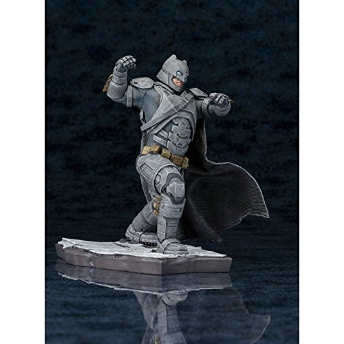 KOTOBUKIYA Sv111 Artfx+ Batman Dawn Of Justice PVC-Figur im Maßstab 1/10