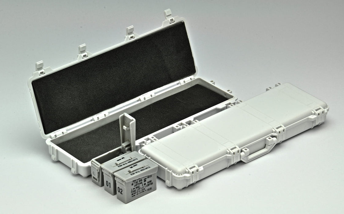 TOMYTEC Military Series 1/12 Little Armory Ld038 Military Hard Case A3 White X Gray Plastic Model