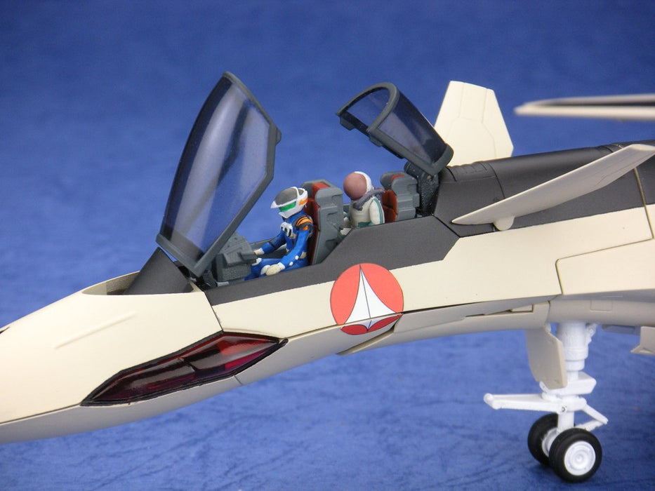 Arcadia Japan Macross Plus 1/60 Yf-19 Perfekte Transformationsfigur mit Fast Pack, bemalt