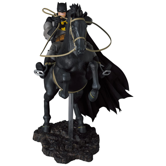 Medicom Toy Mafex No.205 Batman & Horse Dark Knight Returns Action Figure 250Mm Non-Scale Japan
