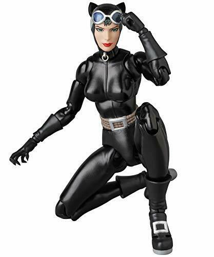 Medicom Toy Mafex Catwoman Hush Ver. Action Figure