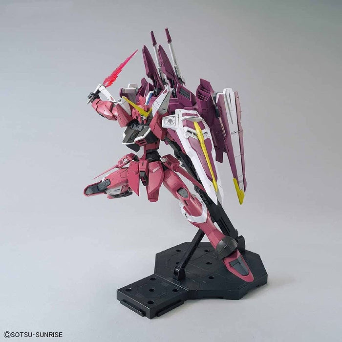 BANDAI Mg 163824 Justice Gundam Gundam Seed Kit à l'échelle 1/100