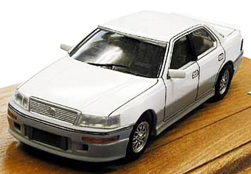 ARII Owners Club 1/32 39 1989 Toyota Celsior 1/32 Scale Kit Microace