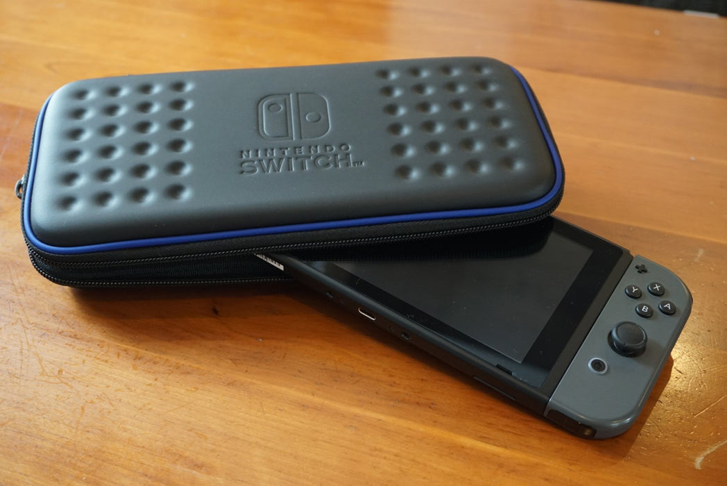 HORI Tough Hard Pouch Schwarz &amp; Blau für Nintendo Switch