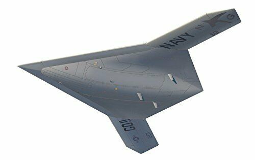 Platz 1/72 Us Navy Unmanned Bomber X-47b Flight State With Stand Plastic Model - Japan Figure