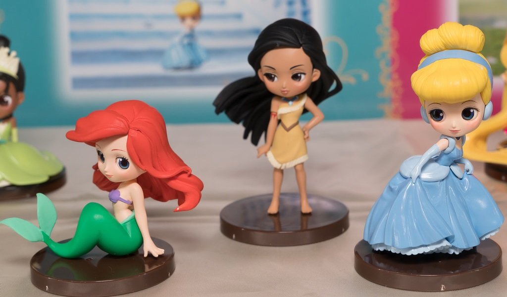 Banpresto Q Posket Disney Characters Petit Vol.2 Ariel Cinderella Poca