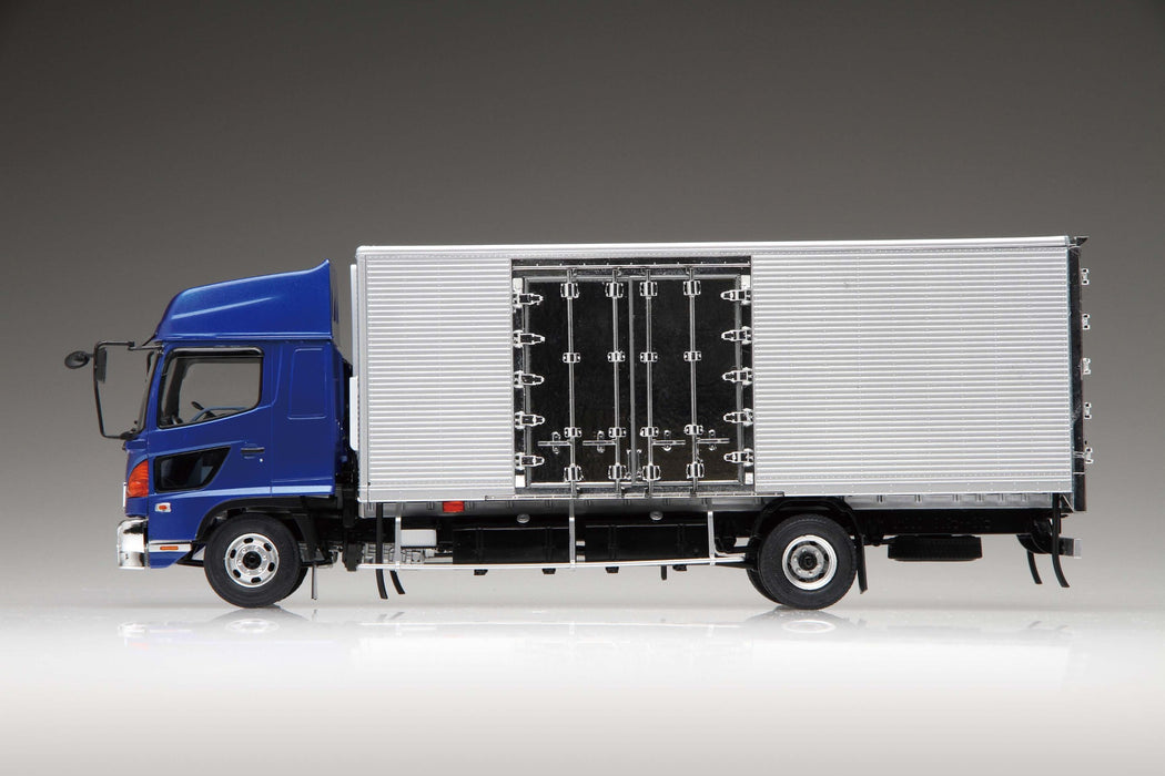 AOSHIMA – 50491 Hino Ranger Truck Reefer Bausatz im Maßstab 1:32