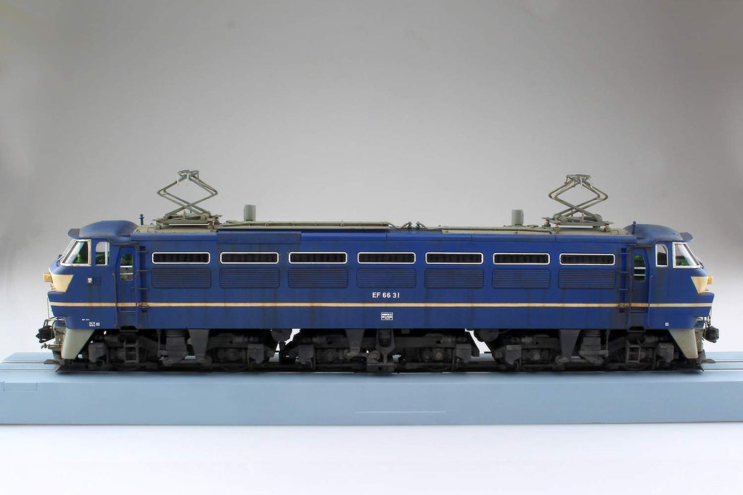 Qingdao Bunka Kyozai 1/45 Train Museum Oj Series No.4 Locomotive électrique Ef66 Modèle en plastique de type tardif